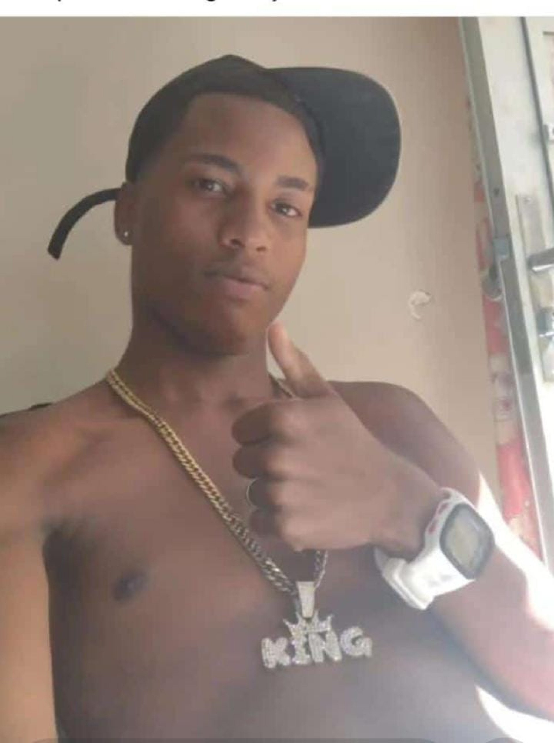 Família acredita que Adrian Pedro Araújo, de 19 anos, saiu do Rio para encontrar namorada no Espírito Santo