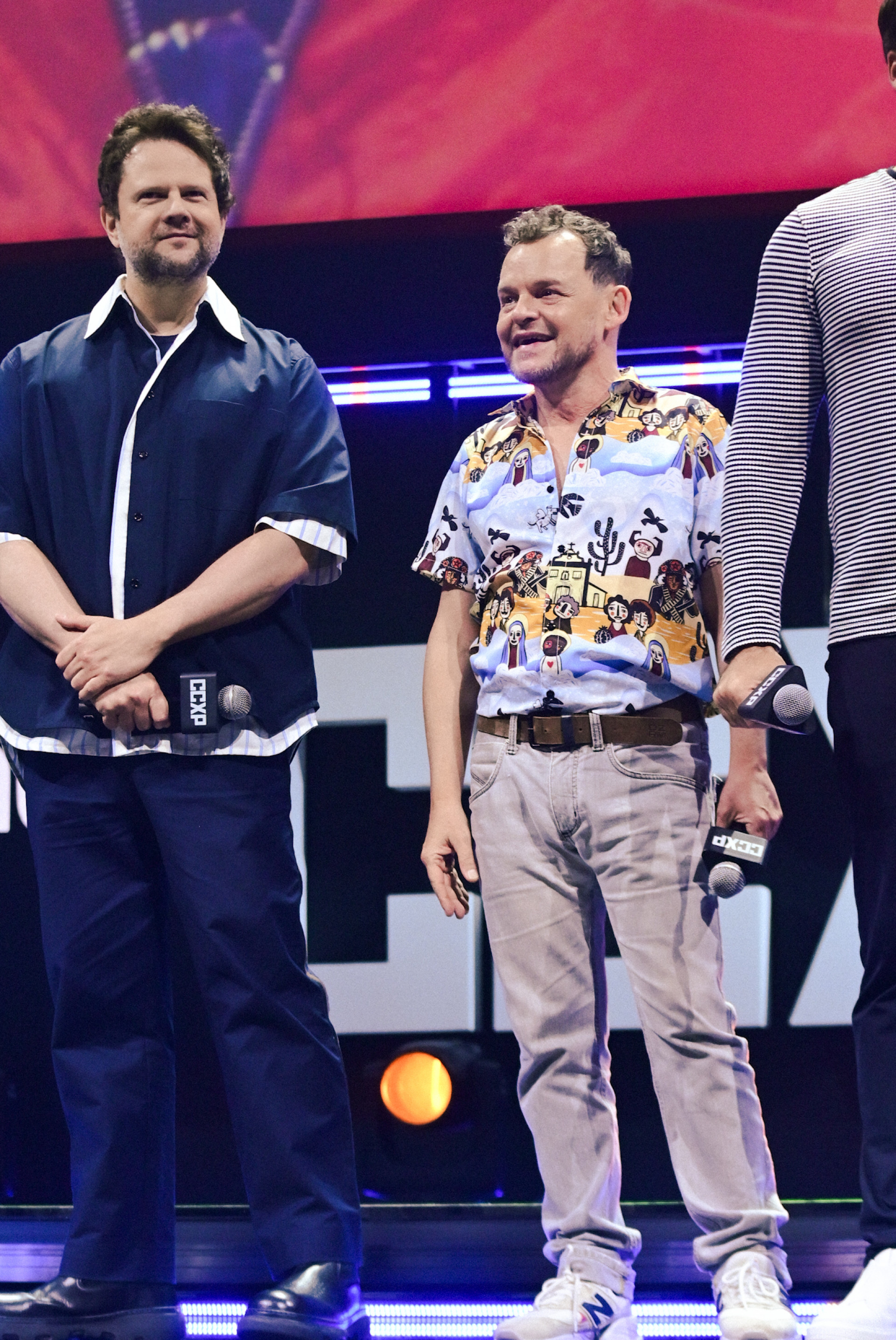 Matheus Nachtergaele, Selton Melo, Virgínia Kavendishi, Luis Miranda e grande elenco se emocionam durante painel do filme 