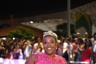 Cacau Protásio encara o desafio de desfilar por duas escolas em 2025