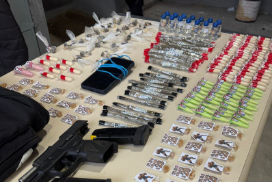 Três suspeitos de tráfico são presos pela PM no bairro Dom Bosco