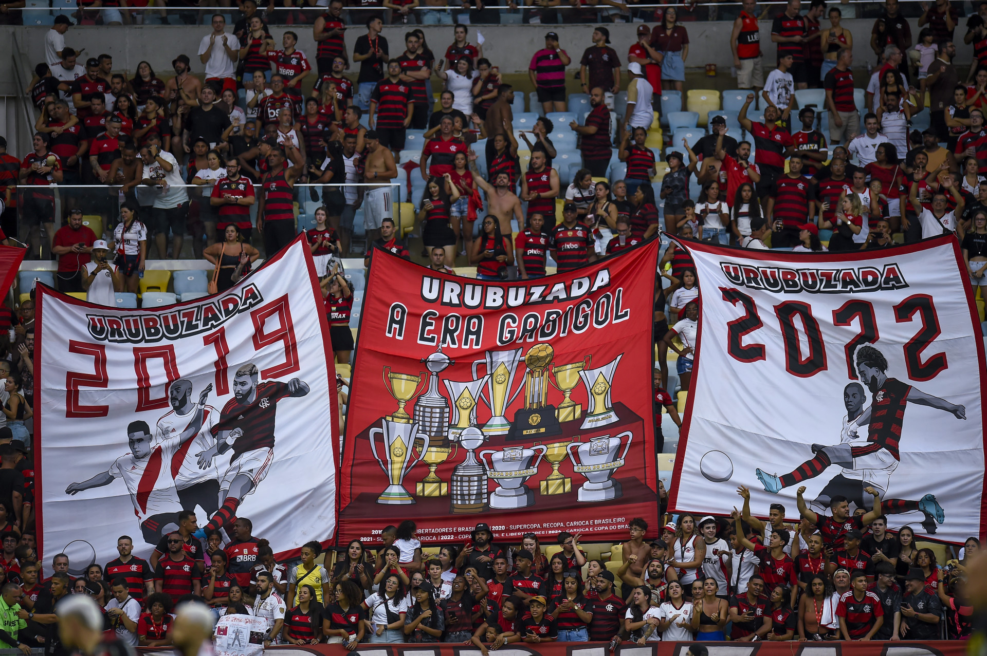 Homenagens da torcida do Flamengo em despedida do atacante Gabigol - Marcelo Cortes / Flamengo