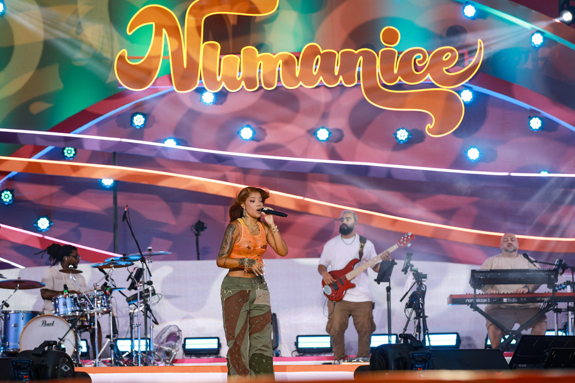 Ludmilla - Victor Chapetta - Agnews