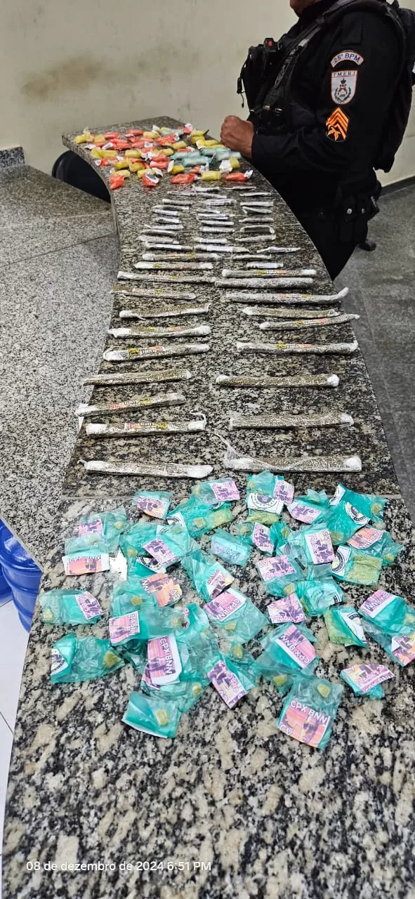 Polícia Militar apreende entorpecentes em Iguabinha 