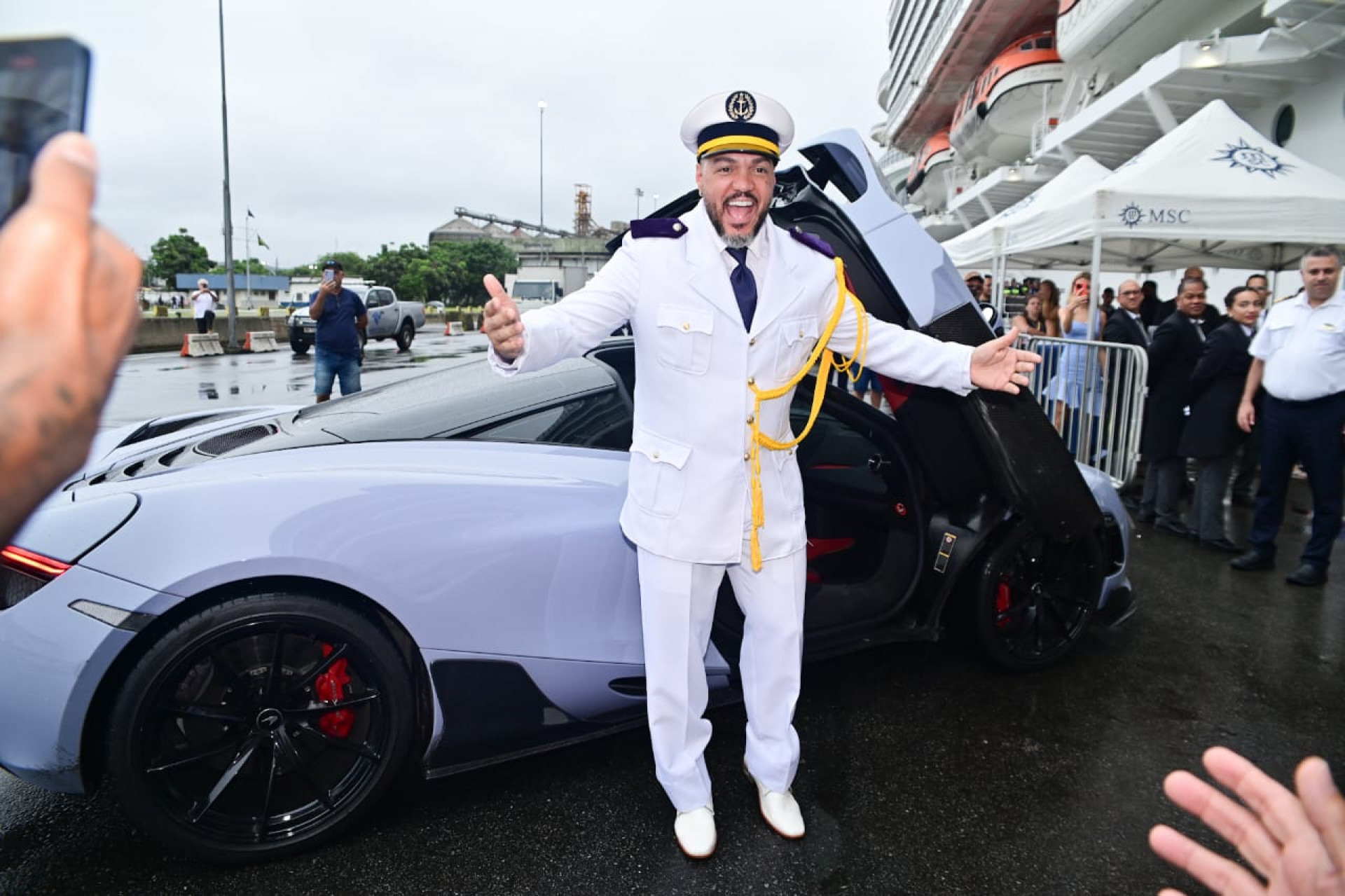 Belo embarca para seu cruzeiro temático - Leo Franco / AgNews