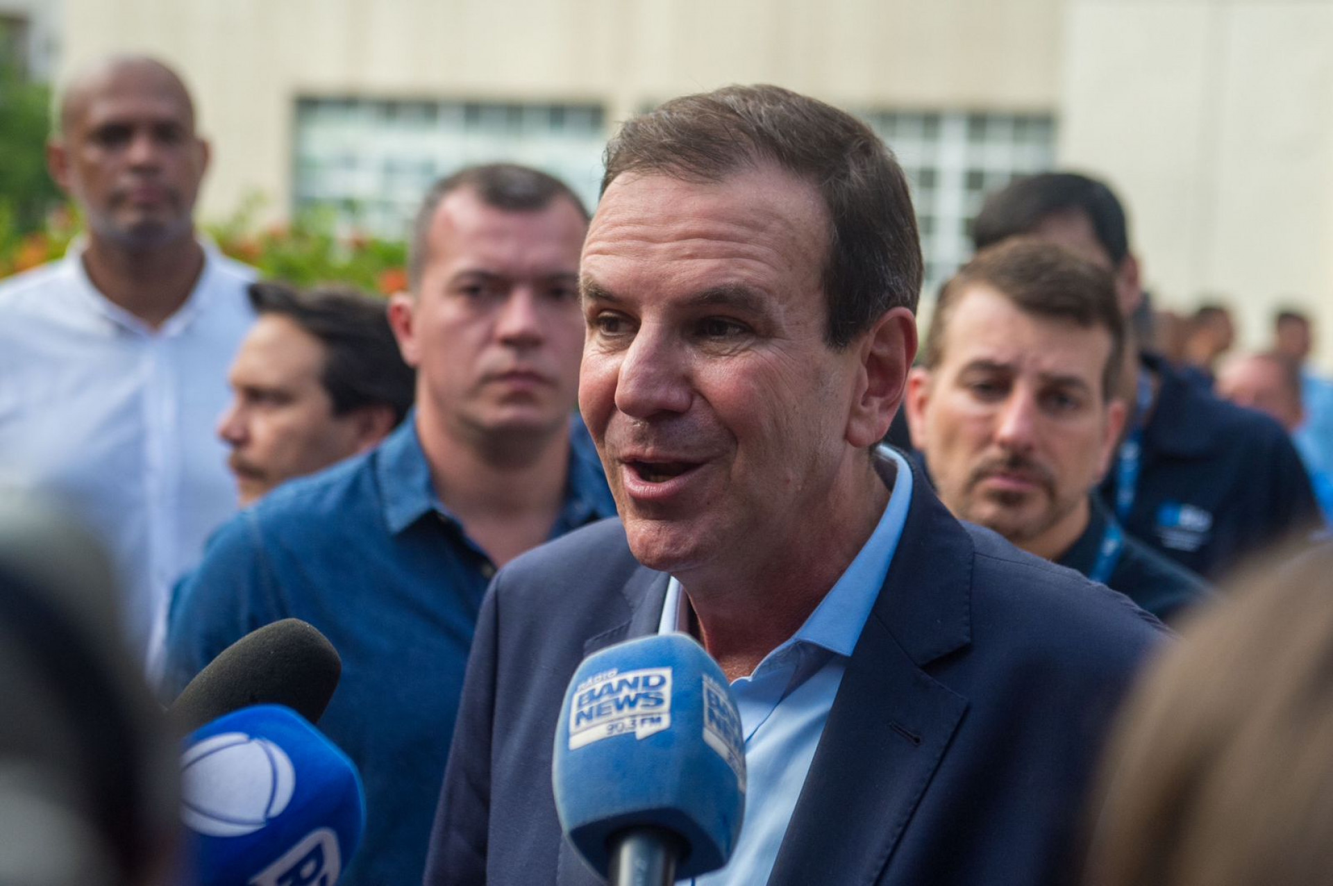 Prefeito Eduardo Paes esteve no Hospital do Andaraí nesta segunda (9) - Armando Paiva/Agência O Dia