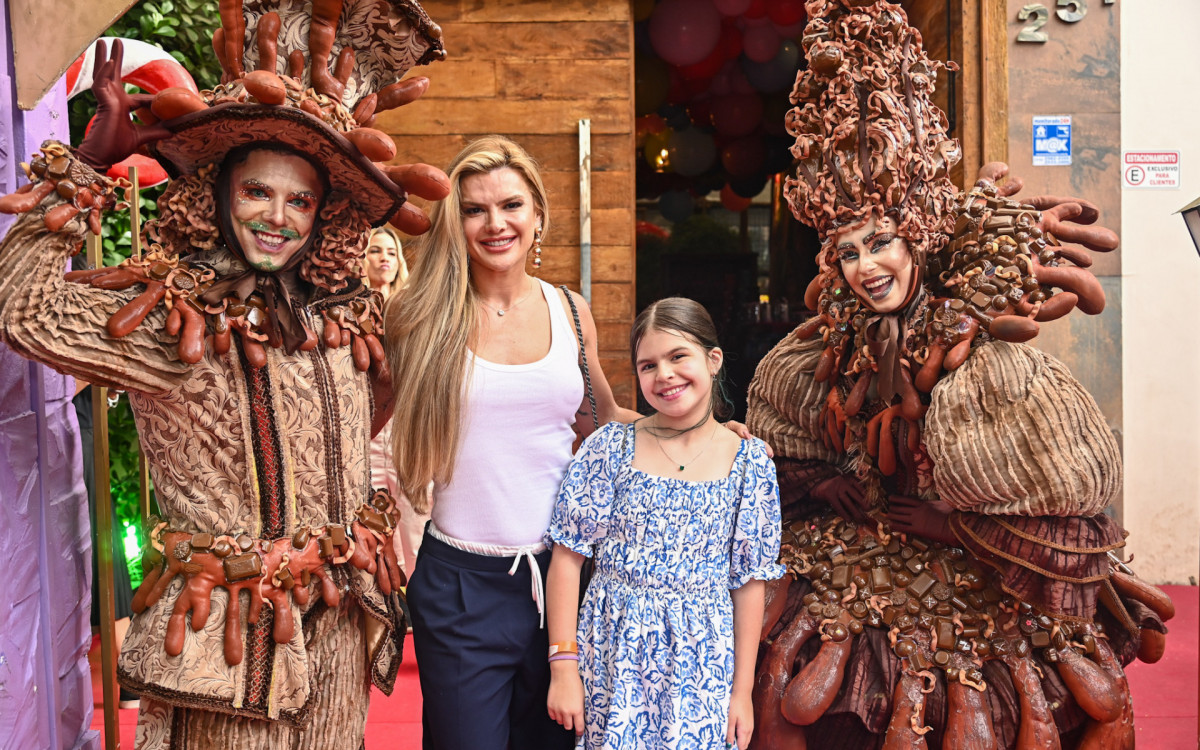 Mirela Santos e a filha Valentina Muniz - Marcelo Sá Barretto/Ag.News