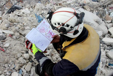 Socorristas sírios pedem à ONU acesso a prisões secretas do regime de Assad 