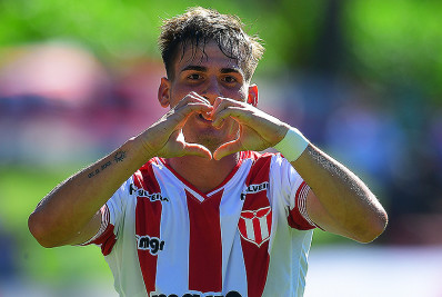 Vasco se aproxima de acordo por jovem atacante uruguaio 