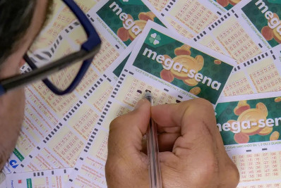 Mega-Sena pode pagar R$ 16 milhões neste sábado