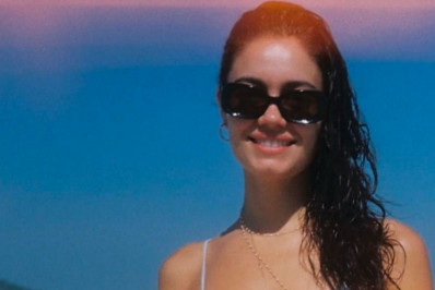 Sophie Charlotte posa de biquíni e recebe elogios de internautas: 'Natural'