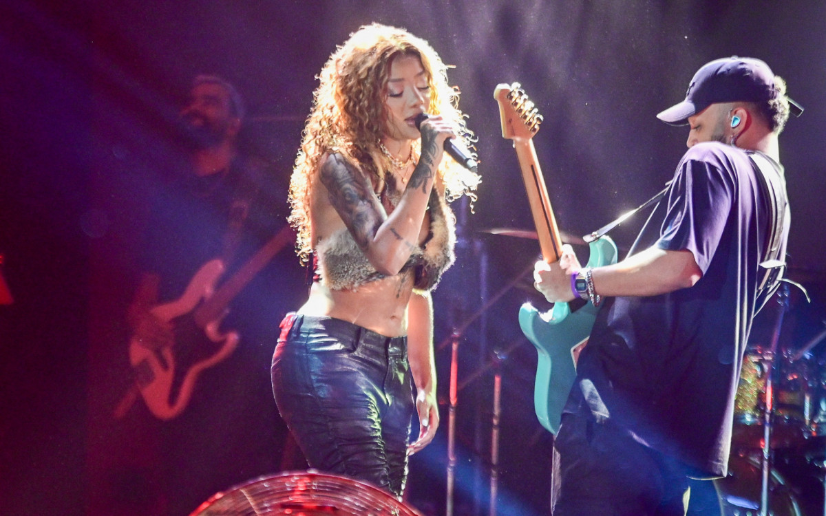 Ludmilla faz show no cruzeiro do cantor Belo - Leo Franco/Ag.News