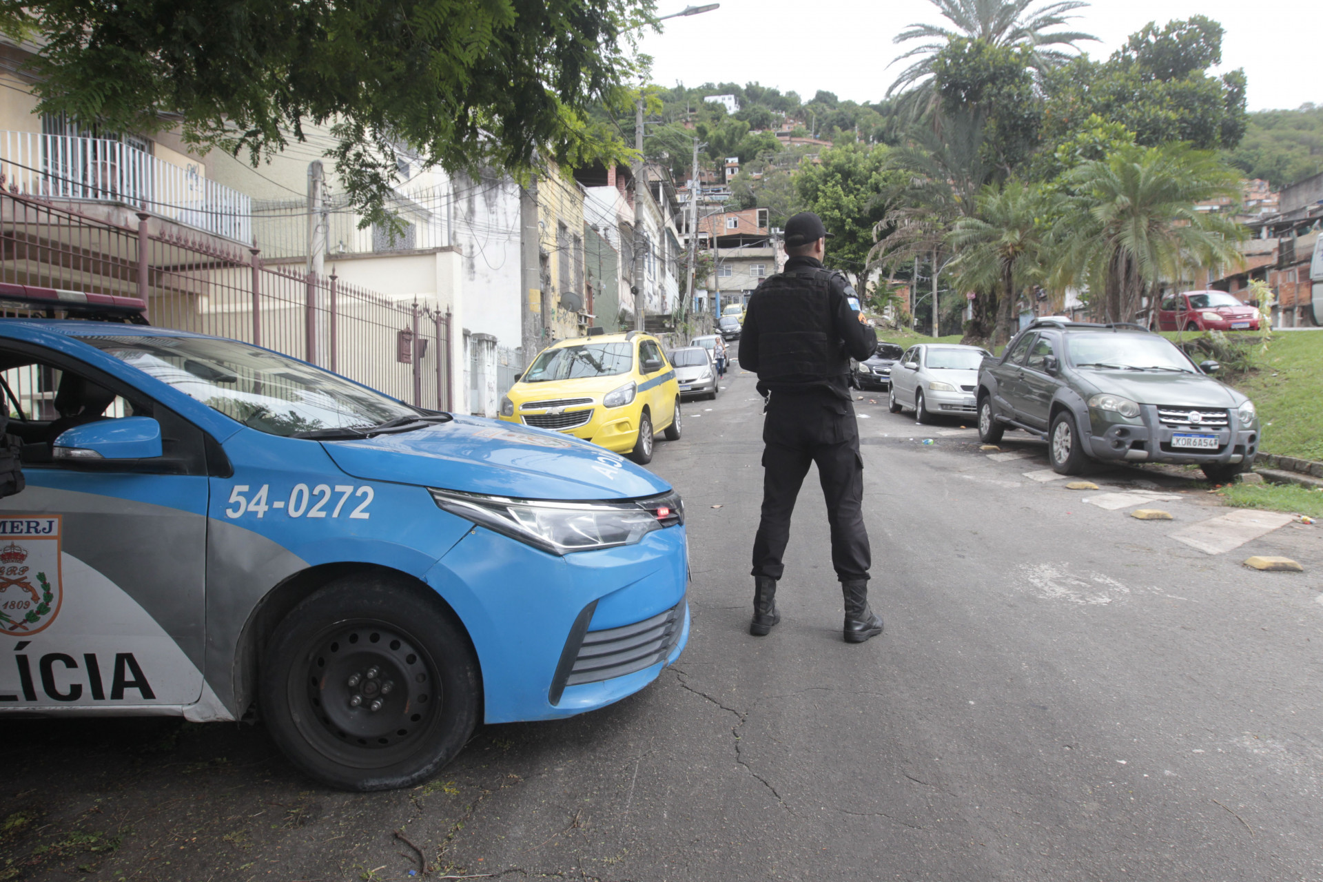 PMs reforçam o policiamento no Morro dos Macacos, na Zona Norte do Rio - Reginaldo Pimenta/Agência O Dia