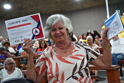 Academia da Vida Oscar Cardoso forma 210 alunos da Melhor Idade em Volta Redonda