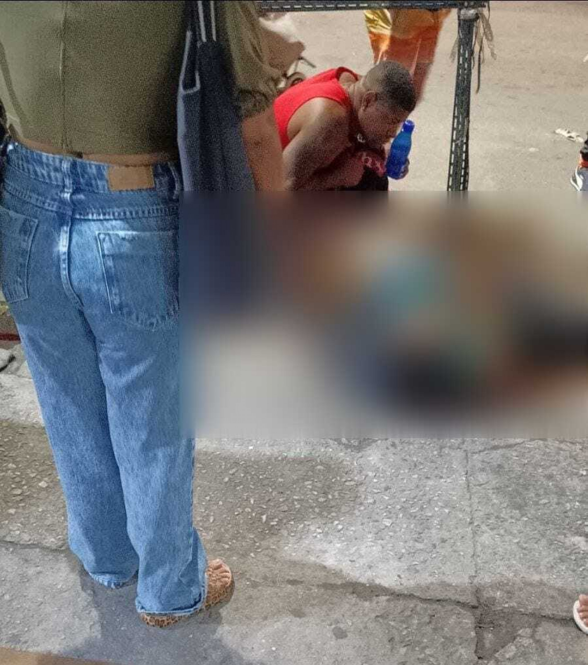 Idoso morreu esfaqueado na Avenida Sargento de Milícias, Pavuna, Zona Norte - Reprodução / Redes sociais