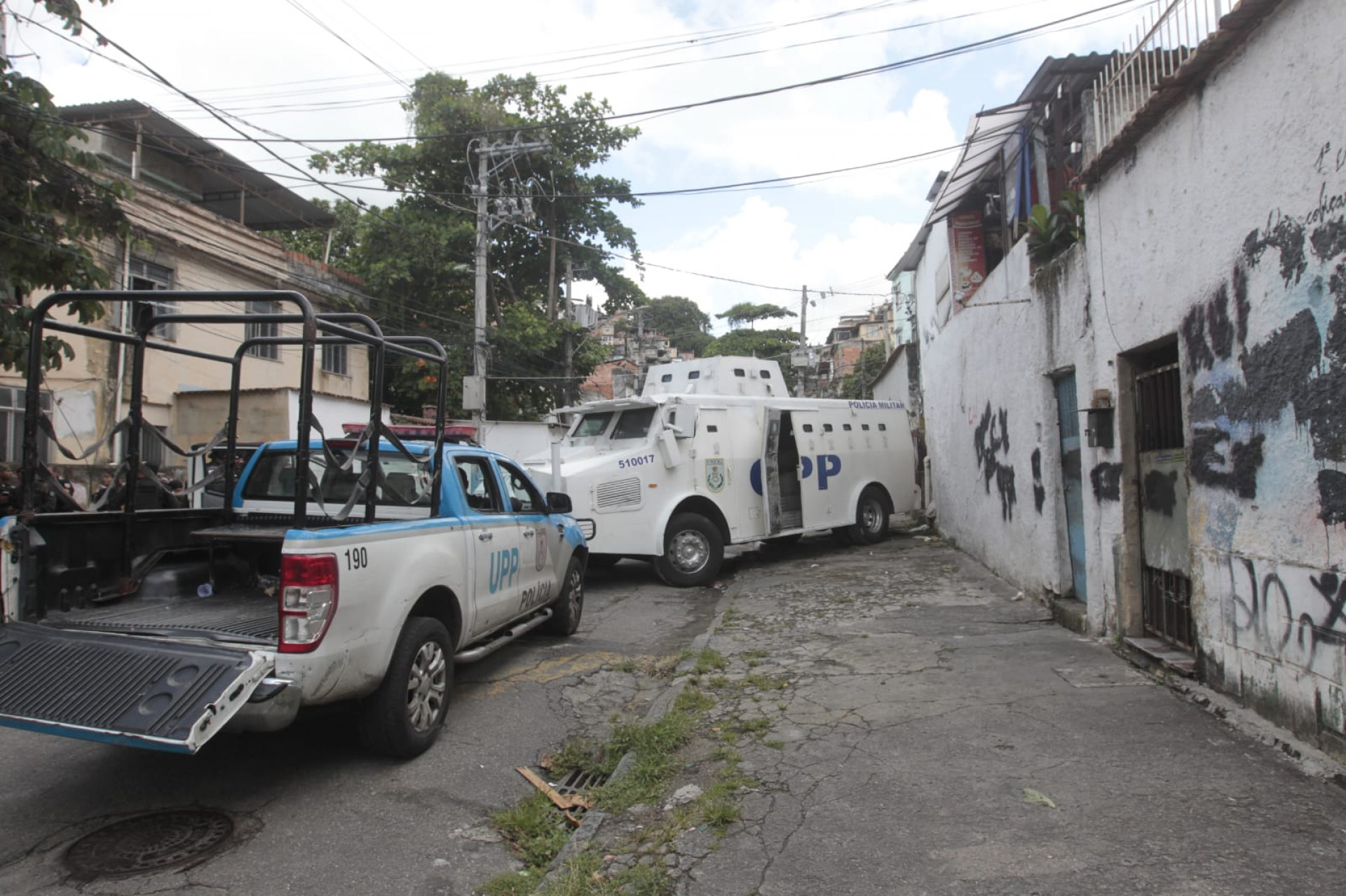 Policiamento é reforçado no Morro dos Macacos após quatro dias seguidos de confrontos
 - Reginaldo Pimenta/Agência O Dia
