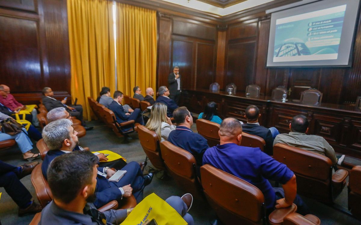 Léo Vieira e Paulo César acompanharam as palestras do Conecta Prefeitos