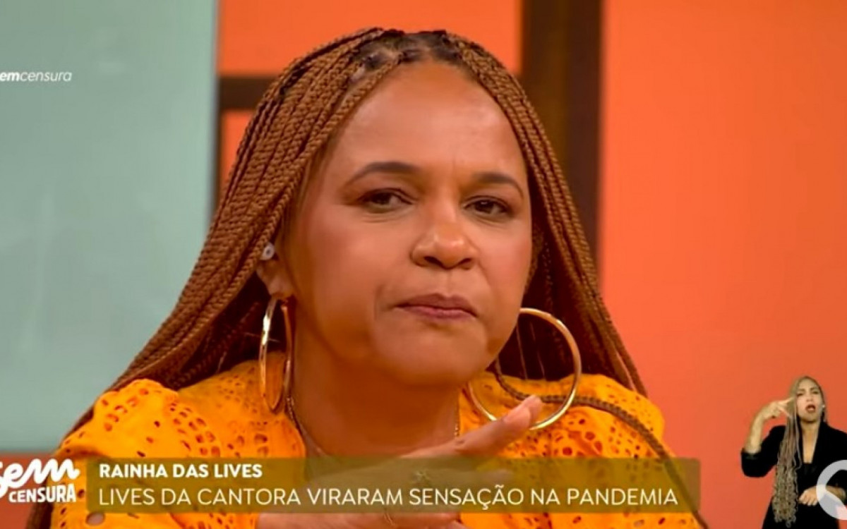 Teresa Cristina chora ao falar sobre problema de saúde da mãe - Reprodução/TV Brasil