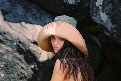 Rafa Kalimann compartilha ensaio nua na praia; confira