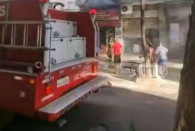 Bar é atingido por incêndio no Catete