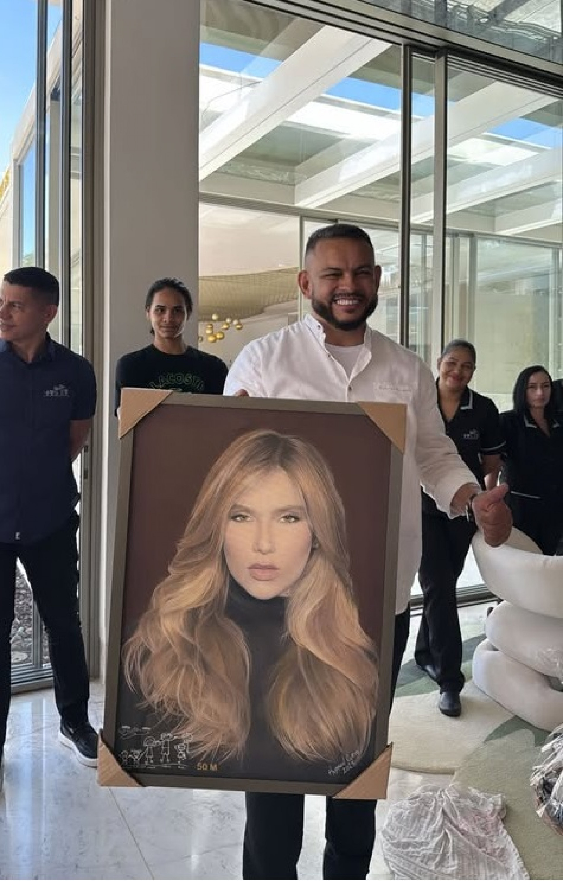 Presente que Virginia Fonseca ganhou de amigo secreto  - Reprodução/Instagram