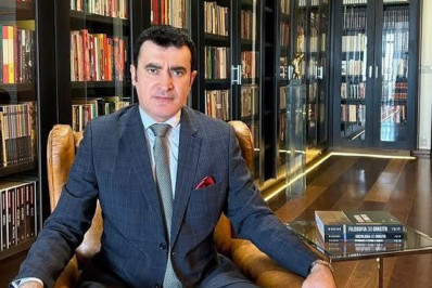 USP afasta temporariamente professor de direito suspeito de assediar alunos