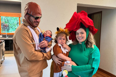 Viih Tube e Eliezer celebram 'mêsversário' de Ravi após alta hospitalar