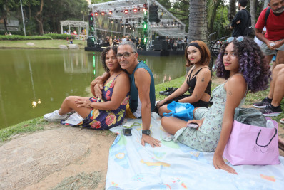 Prefeitura de Niterói inaugura decoração de Natal