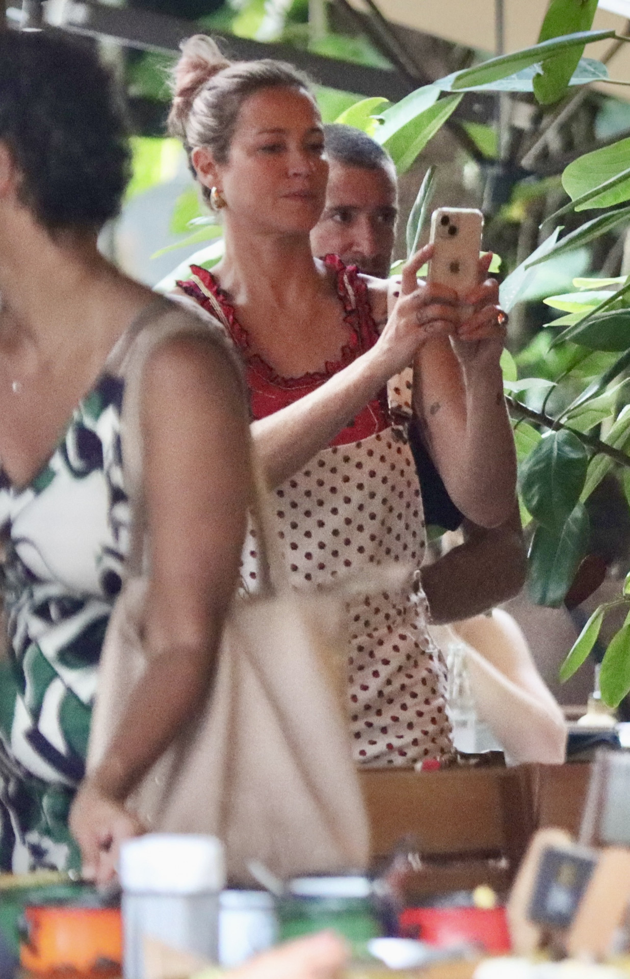 Luana Piovani toma chopp com amigas no Rio  - Thiago Martins / AgNews