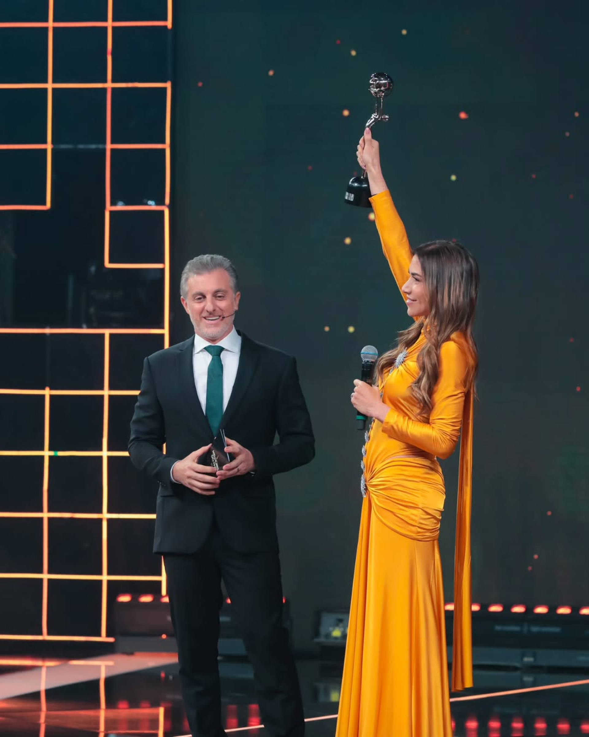 Luciano Huck e Patricia Abravanel  - Reprodução / Instagram 