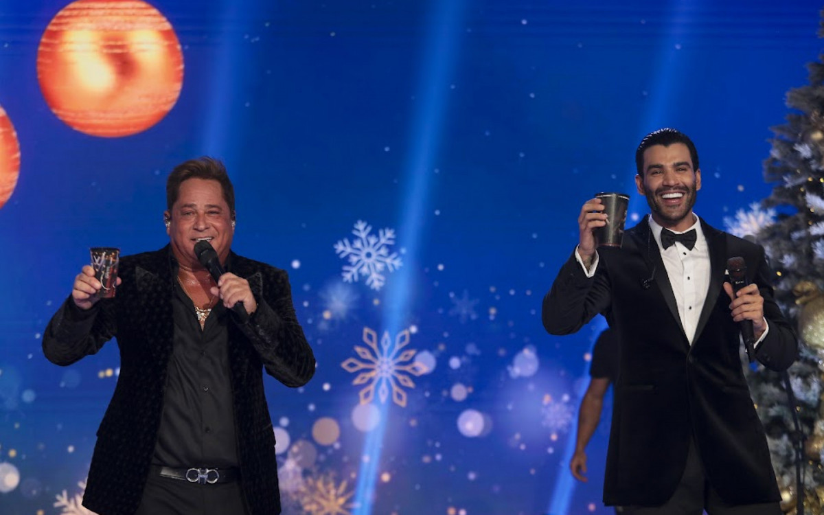 Leonardo e Gusttavo Lima no especial \'Natal do Embaixador\'