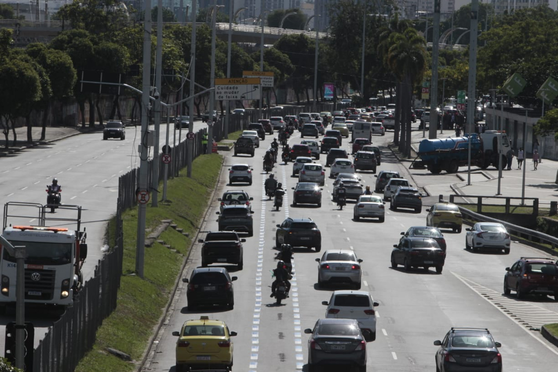 Motofaixa liga Maracanã à Praça da Bandeira, no sentido Centro - Reginaldo Pimenta/ Agência O DIA