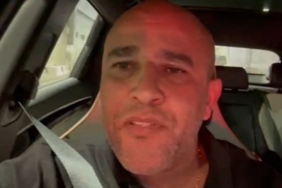 Presidente diz que time campista não está à venda e faz parcerias no Chile