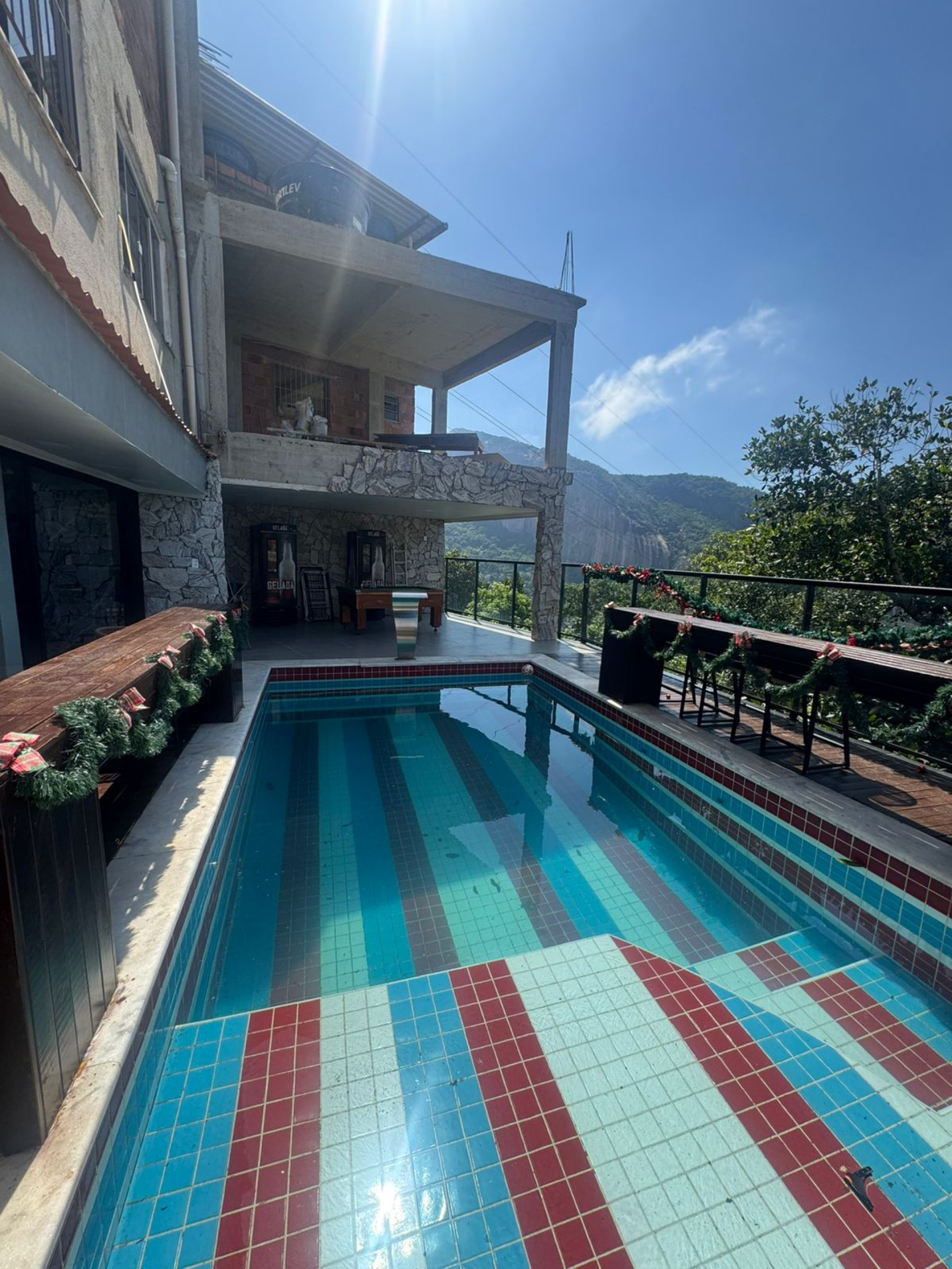 Casa do traficante Anastácio Paiva Pereira, o Doze, foi encontrada na Rocinha - Divulgação