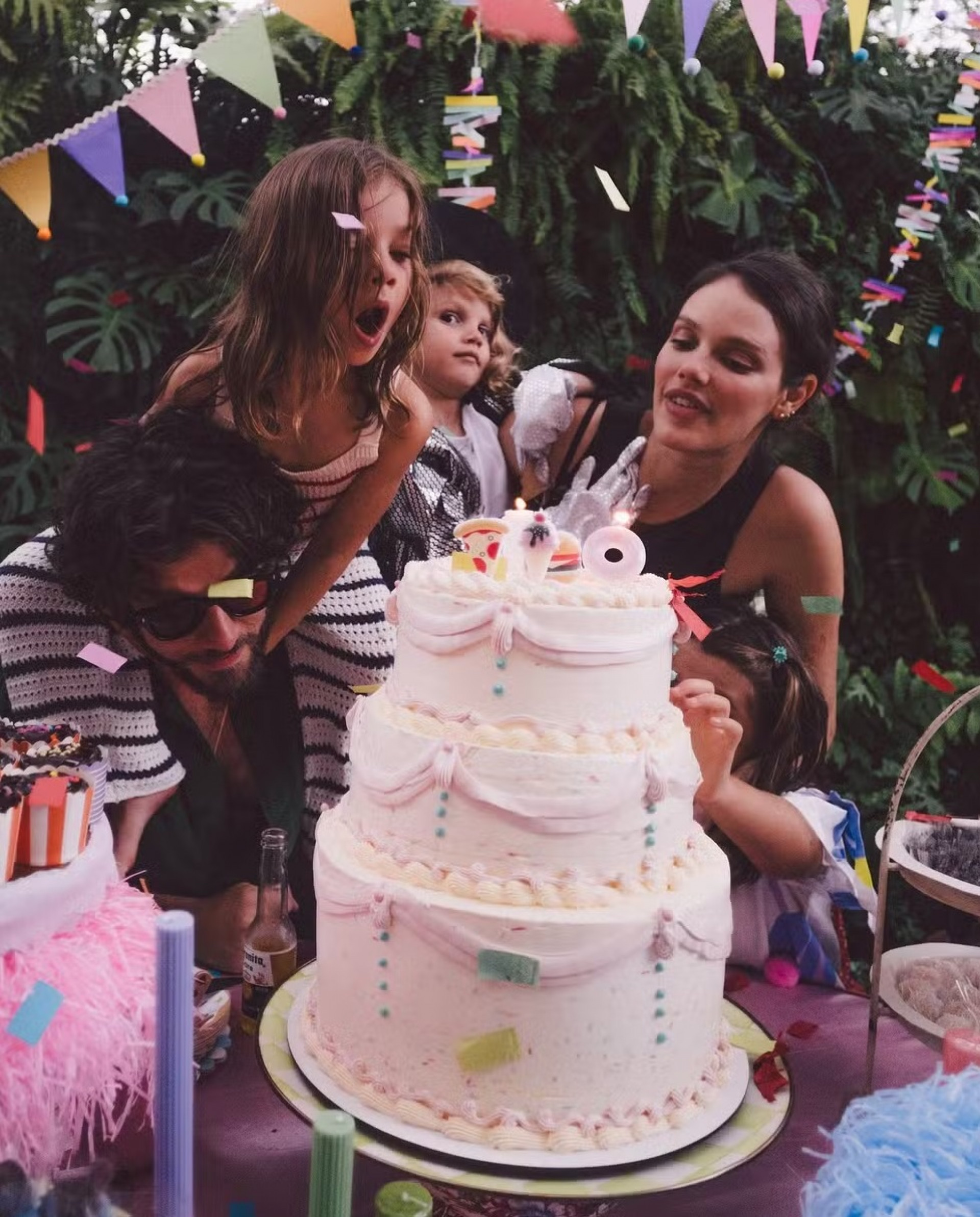 Maria, filha de Chay Suede e Laura Neiva, completou 5 anos  - Reprodução/Instagram