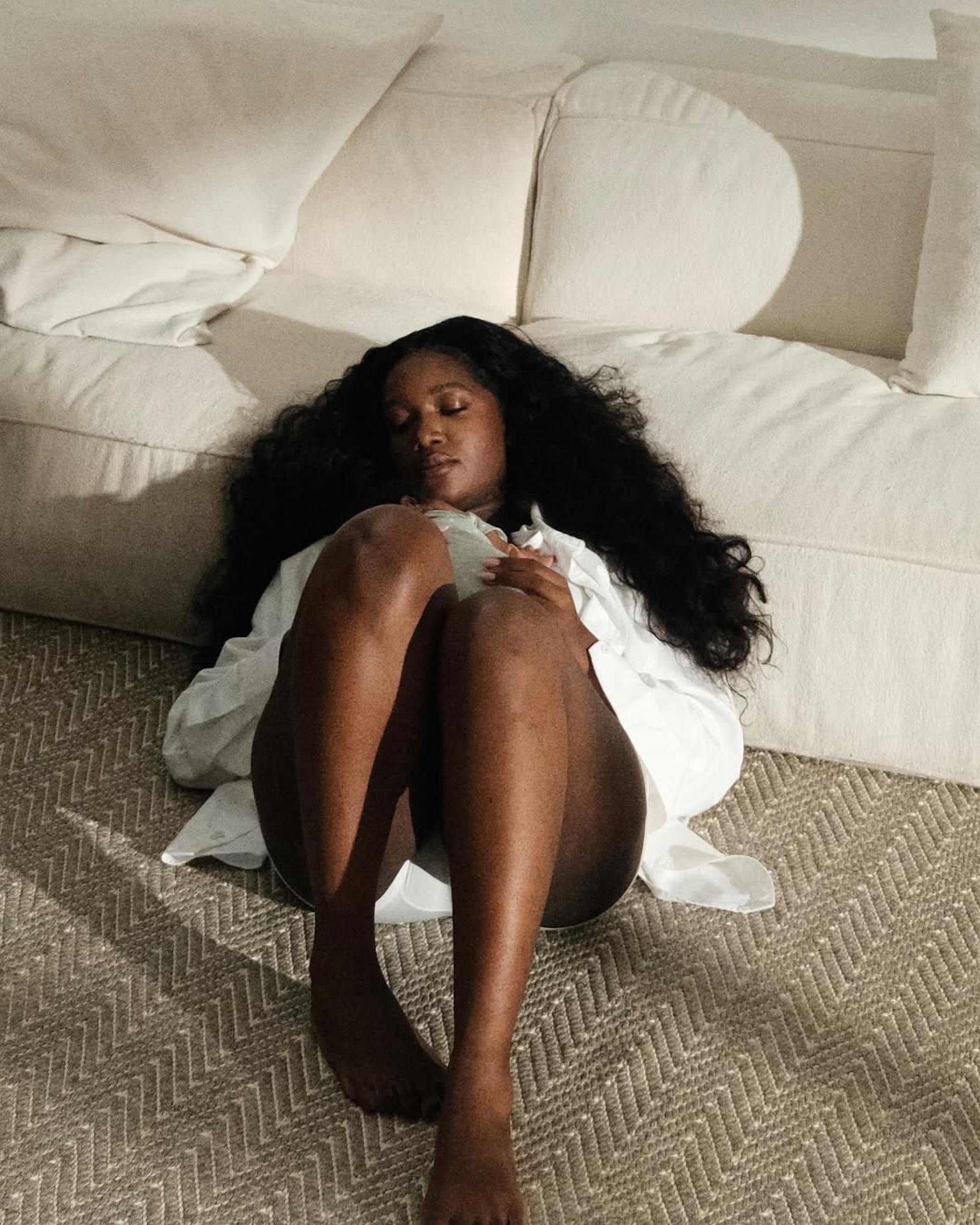 Iza encanta ao compartilhar fotos agarradinha com a filha, Nala  - Reprodução / Instagram 