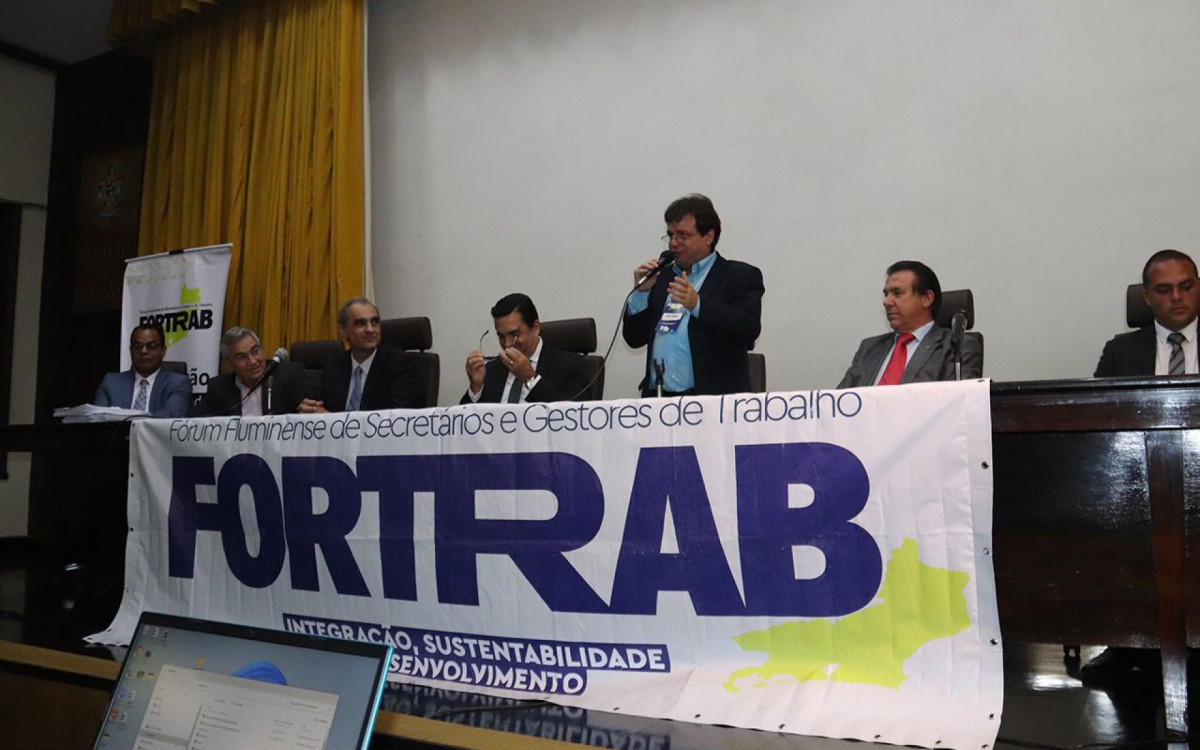 O secretário Dudu Amorim destacou que o Fórum é como uma ponte entre os municípios e o governo Federal e Estadual