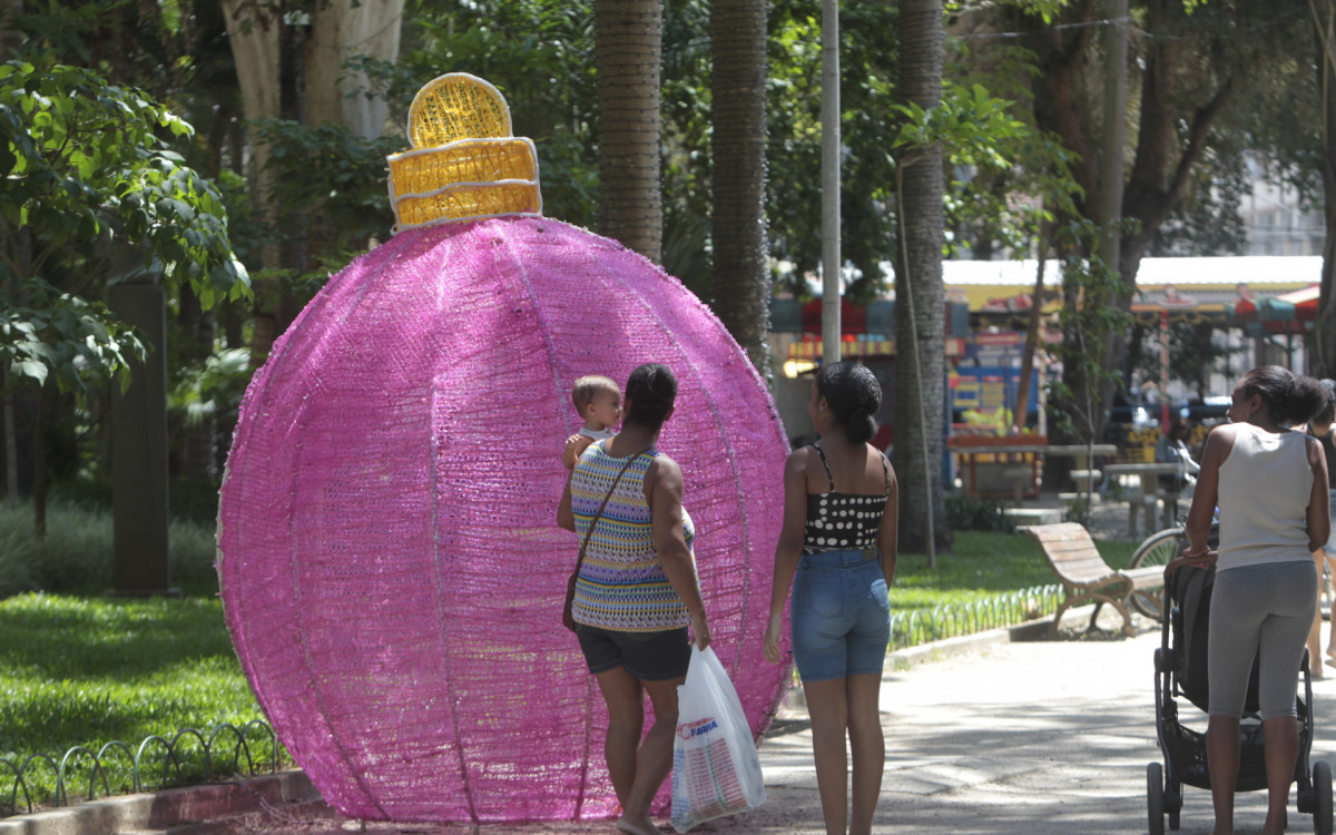Decoração de Natal no Parque São Bento, em Icaraí, Niterói, região metropolitana do Rio de Janeiro