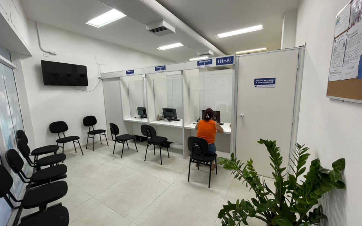 Farnácua funciona de segunda a sexta, das 8h às 16h, na Rua Deputado Bernardes Neto, 61, Centro.