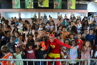 Cinco mil crianças são presenteadas em festa de Natal da Cufa, em Madureira