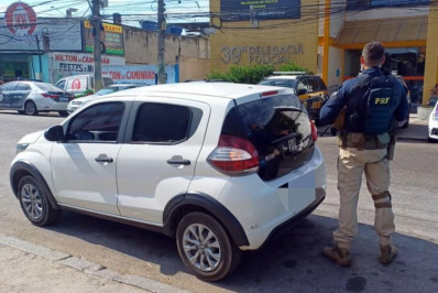 PRF prende homem que trabalhava com conta falsa em aplicativo de transporte