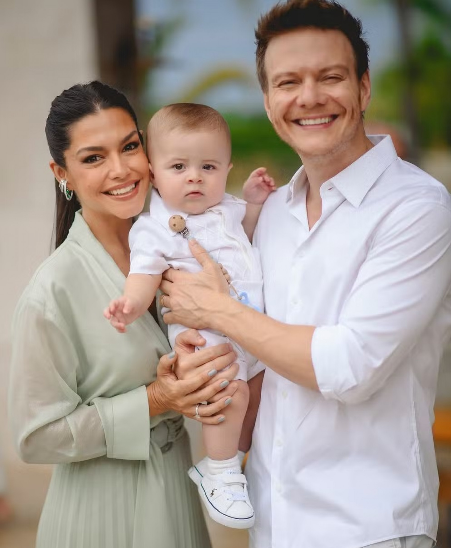 Michel Teló e Thais Fersoza no batizado do filho de Gabi Luthai e Téo Teló - Reprodução/Instagram