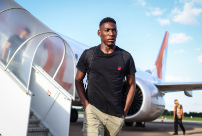 Vasco repudia ataque racista contra Léo em clássico no Paraná