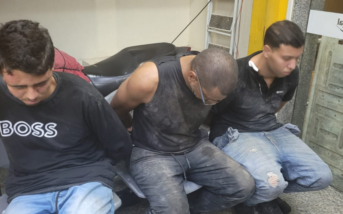 Os presos foram conduzidos à 13ª DP (Ipanema) e posteriormente a 12ª DP (Copacabana) - Divulgação