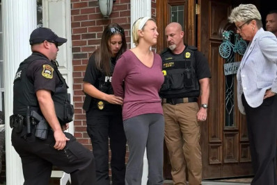 Ex-professora é condenada após estuprar e engravidar de aluno de 12 anos