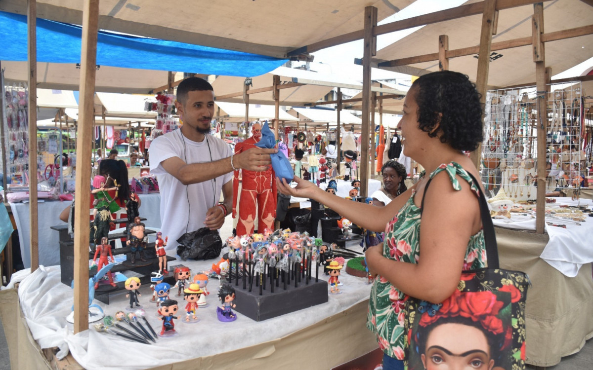Caxias celebra chegada do Natal com atividades e feira de artesanato