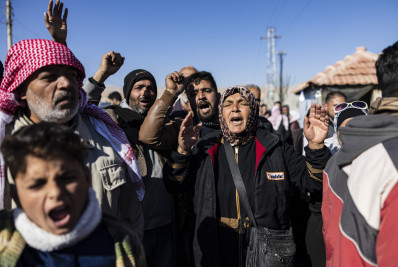 Minoria alauíta síria protesta por suposto ataque contra santuário
