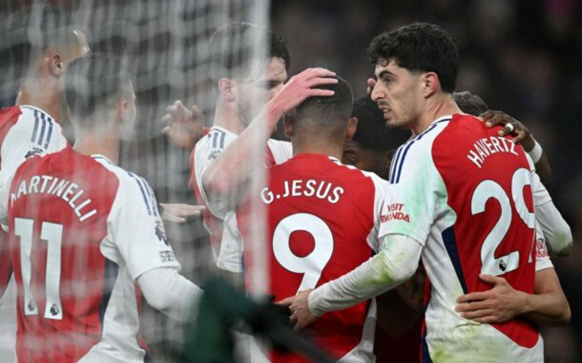 Arsenal bate o Ipswich e volta à vice-liderança da Premier League