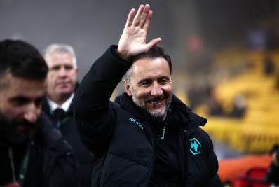 Ex-Flamengo, Vítor Pereira é eleito técnico do mês na Premier League