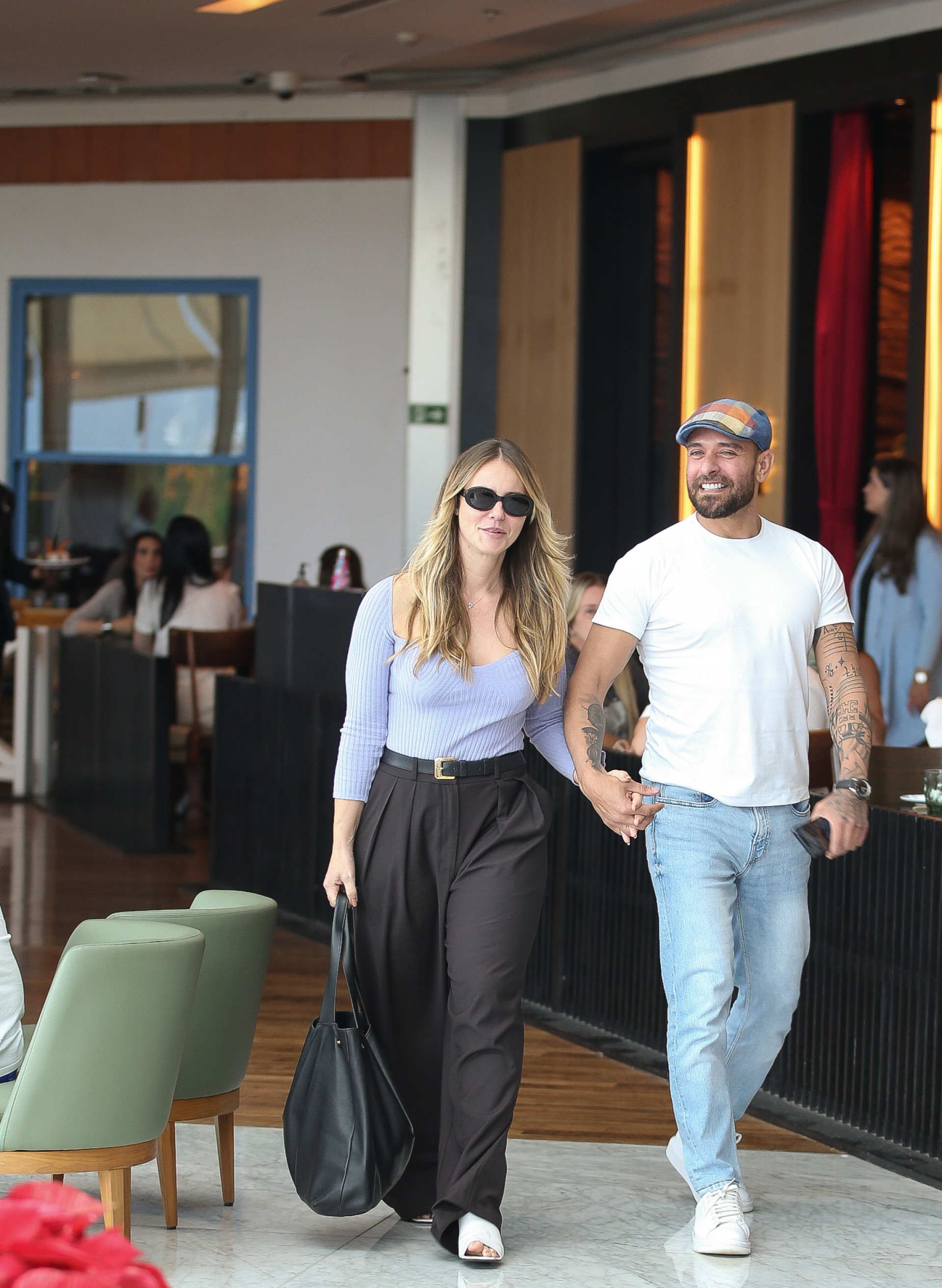 Paolla Oliveira e Diogo Nogueira aproveitam passeio rom&acirc;ntico em shopping do Rio 
 - Edson Douglas / Agnews
