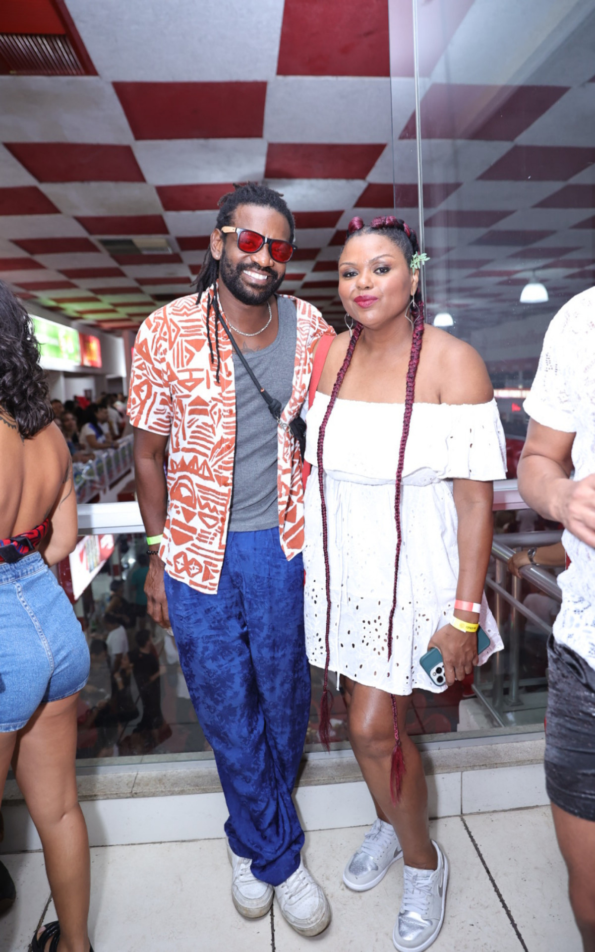 Fabrício Boliveira e Carla Cristina Cardoso 